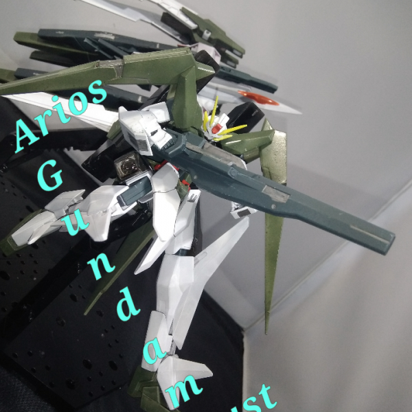 アリオスガンダムガスト