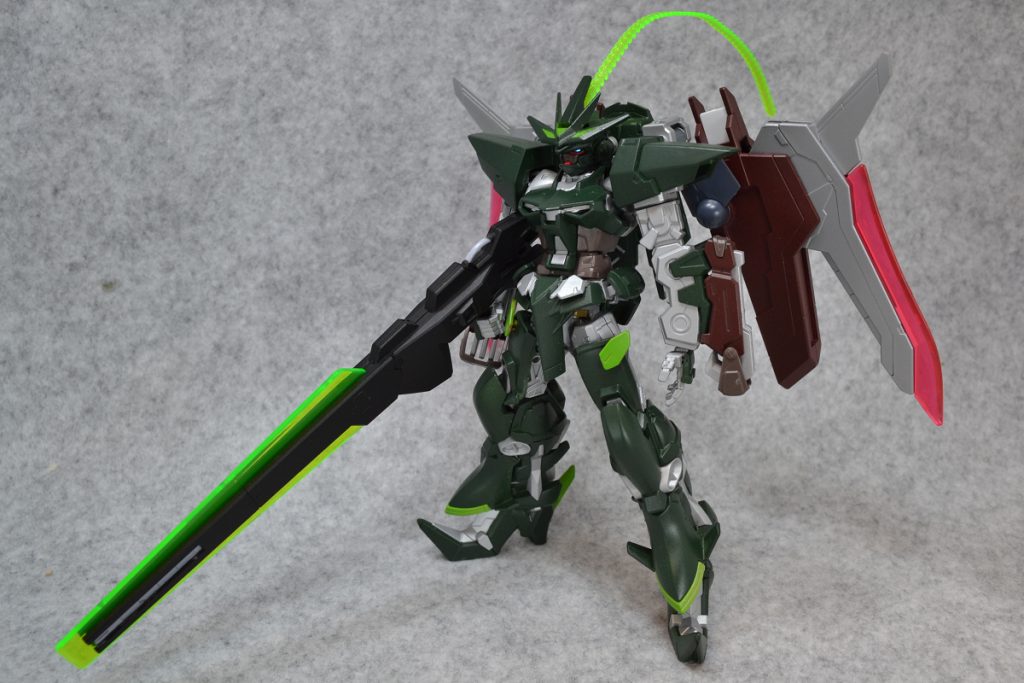 初期武装案フロント。
鍵爪、ロングライフル。
オリジナル要素として頭部からビームワイヤー。