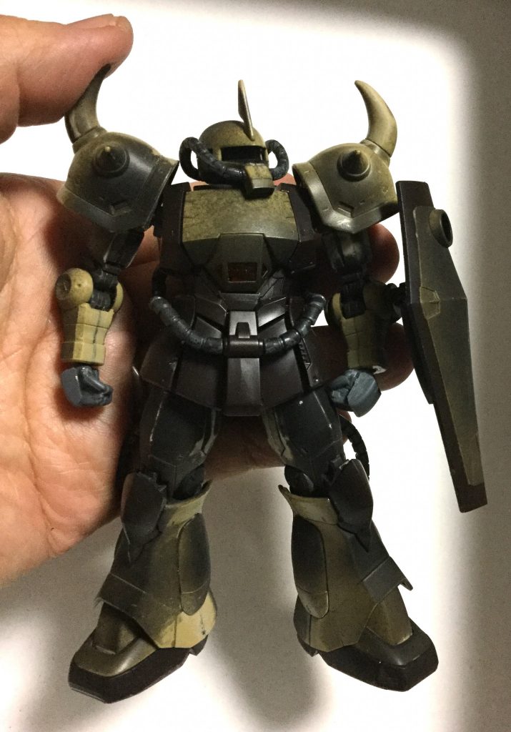 組み立て完了
手首はビルドハンドに交換しました