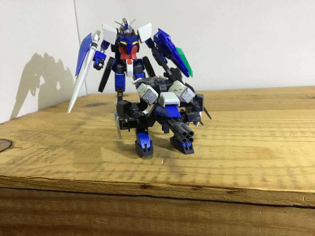 残ったフレームは巨大なマシンガンになります