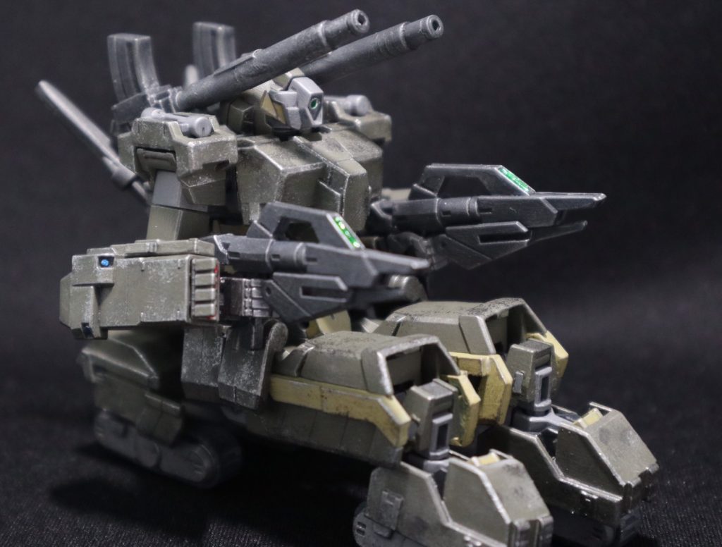 タンク形態。スポンジチッピングに初挑戦です。