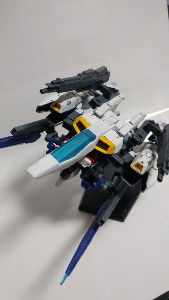 プルートファイター
プロトナインガンダムの外骨格を構成する大型重戦闘機。多段変形によってコアガンダムの多角的支援が可能。