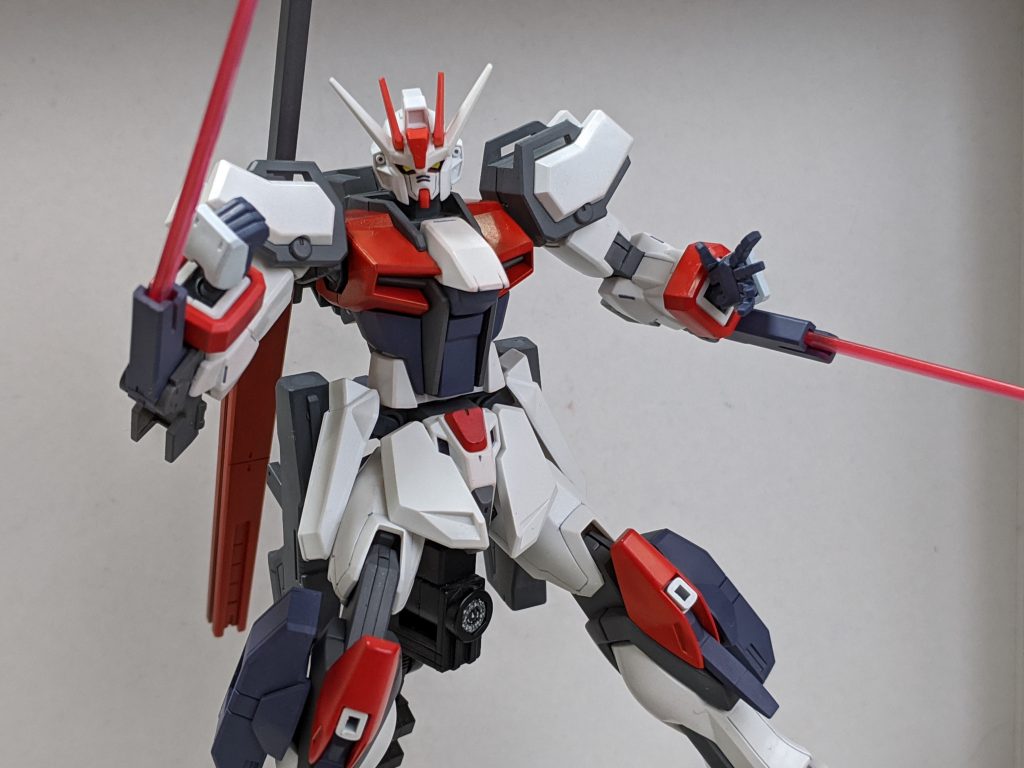 腕部ビームサーベル。
本機の主力装備です。ビームガンにはなりません。