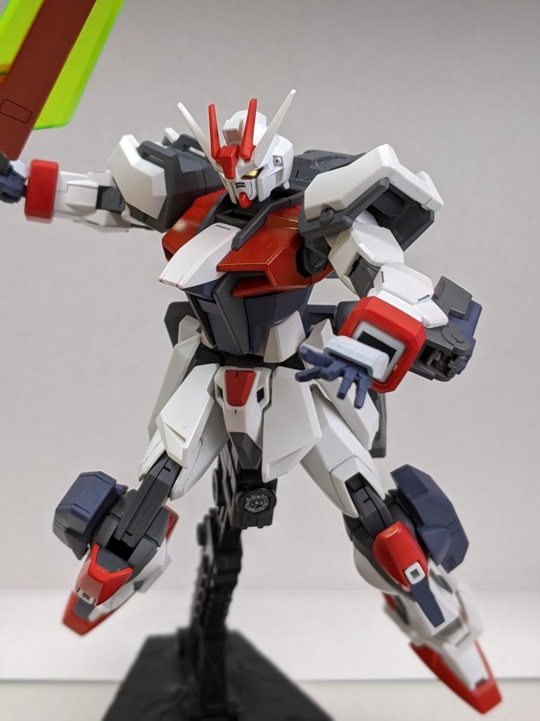 以上です。
ハンドガンと手足固定のビームサーベル、必殺の大剣、という子供のころから考えていた接近戦装備を立体化できてよかったです。