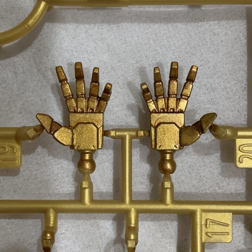 主にランナー上で塗装。