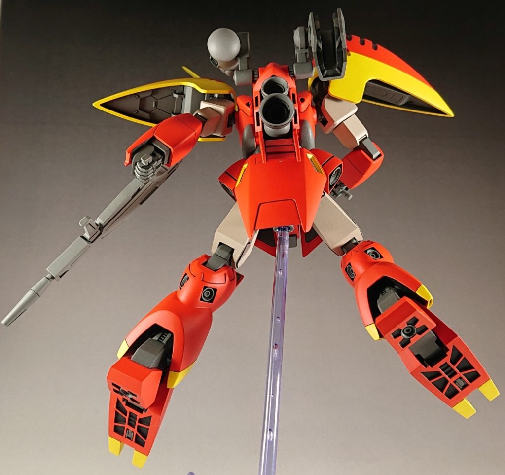 後ろから足裏まで見える角度で