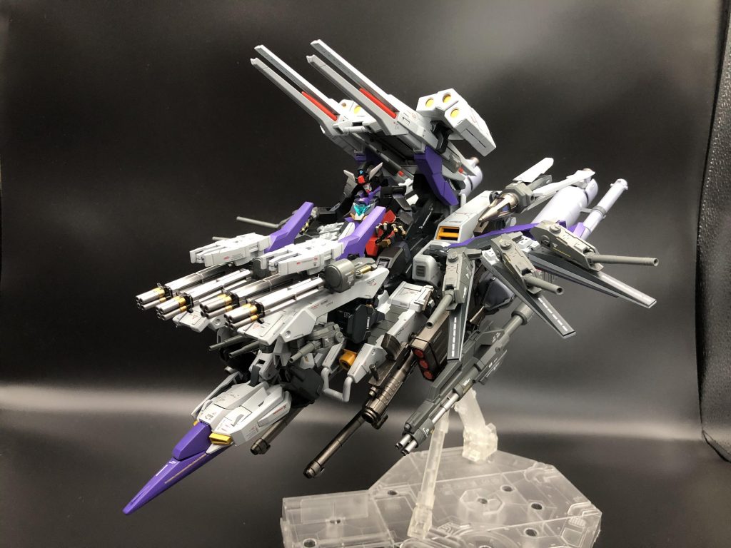 く、、
私をここまで追い詰めたのは貴様らが初めてだ。戦艦アースリィよ、オヤジーズの連中を生きて還れぬようにしてくれるわっ!!
ダイダ○スアタック!!