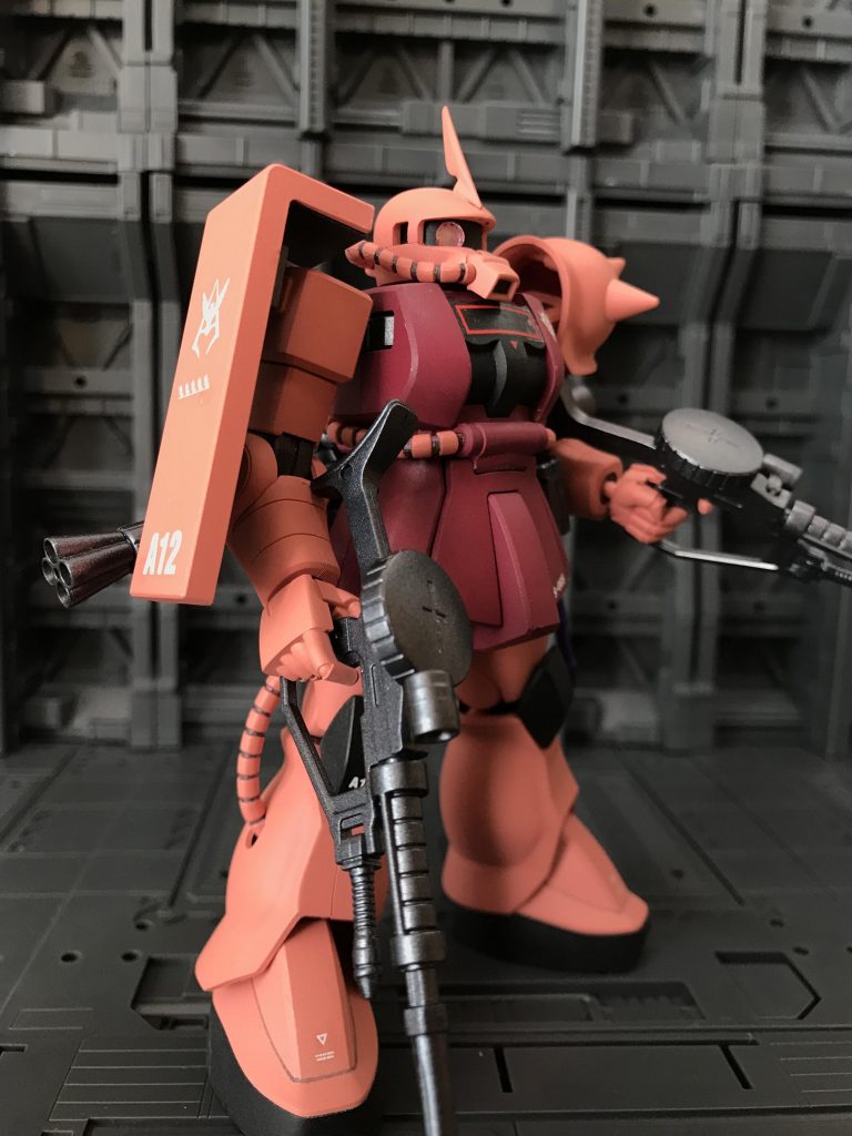 モノアイはバンダイのクリアパーツ使用してます。アニメっぽく大きめにしています。