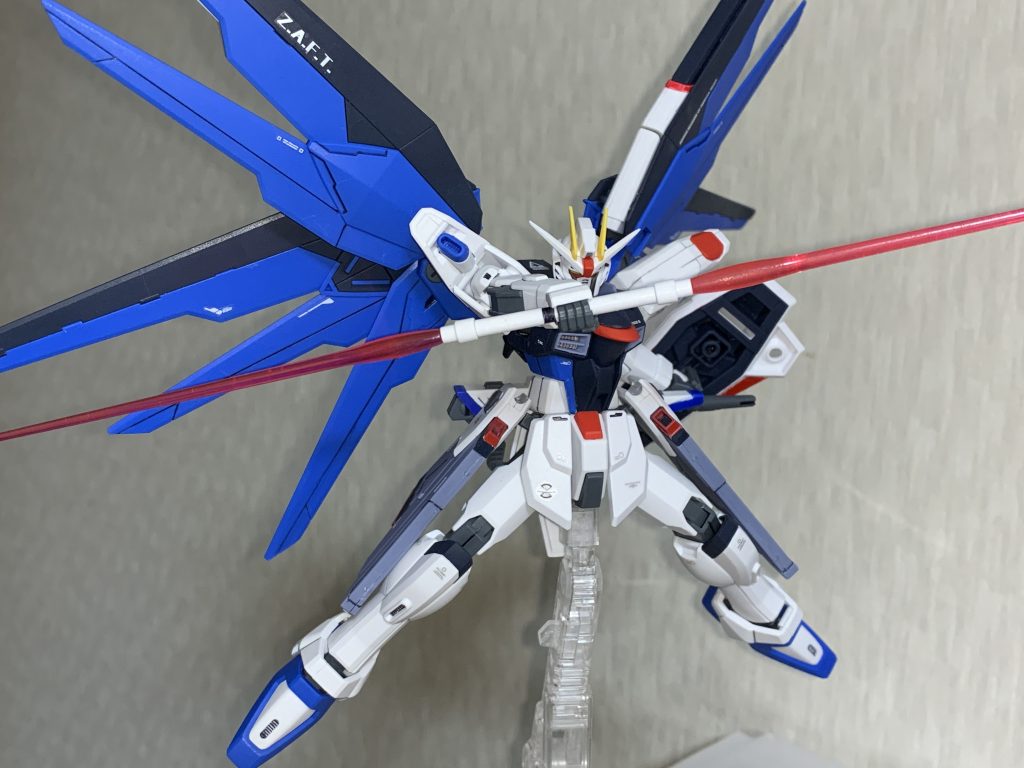 サーベル連結は個体差かもしれませんが、ストフリよりかっちりハマる印象でした