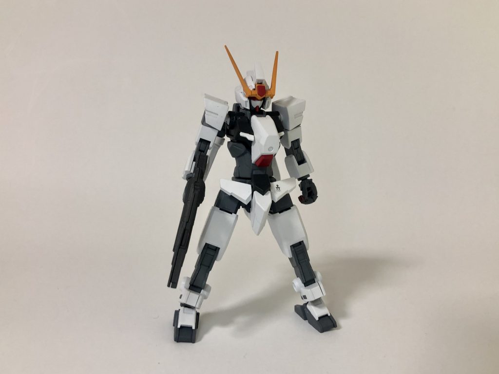 まずはベースのコアガンダム形態から。
塗膜が剥がれるのが怖くてもう戻せません笑