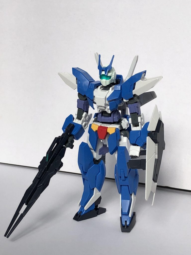 アースリィガンダムの量産型か、主人公が人にアースリィを貸す時用の機体というイメージです。