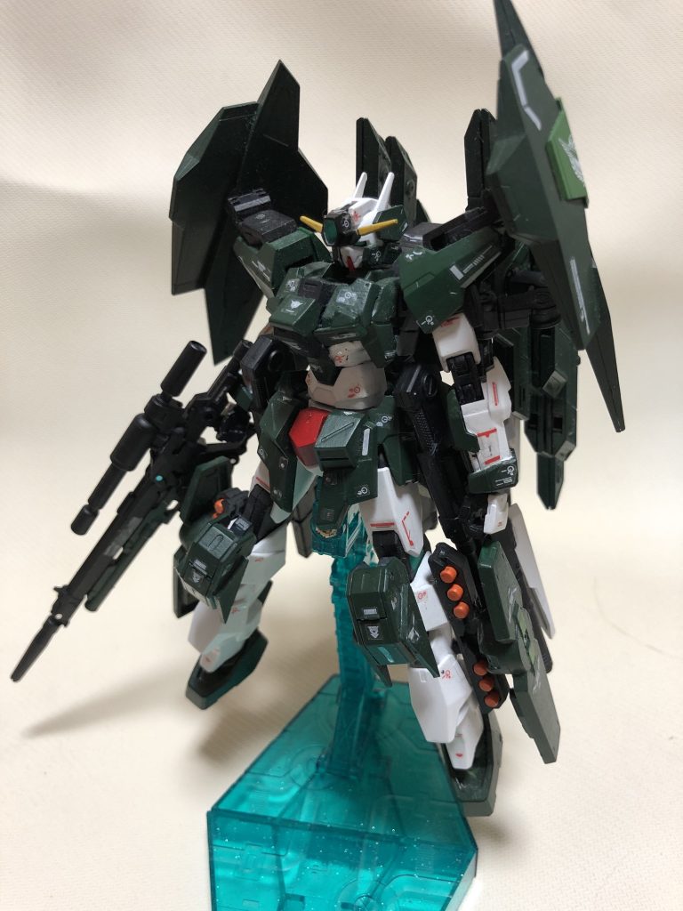 前。
下半身を中心に、大幅に重武装化しました。