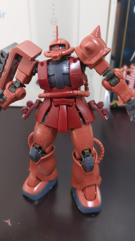 腰にグレネードがついています。