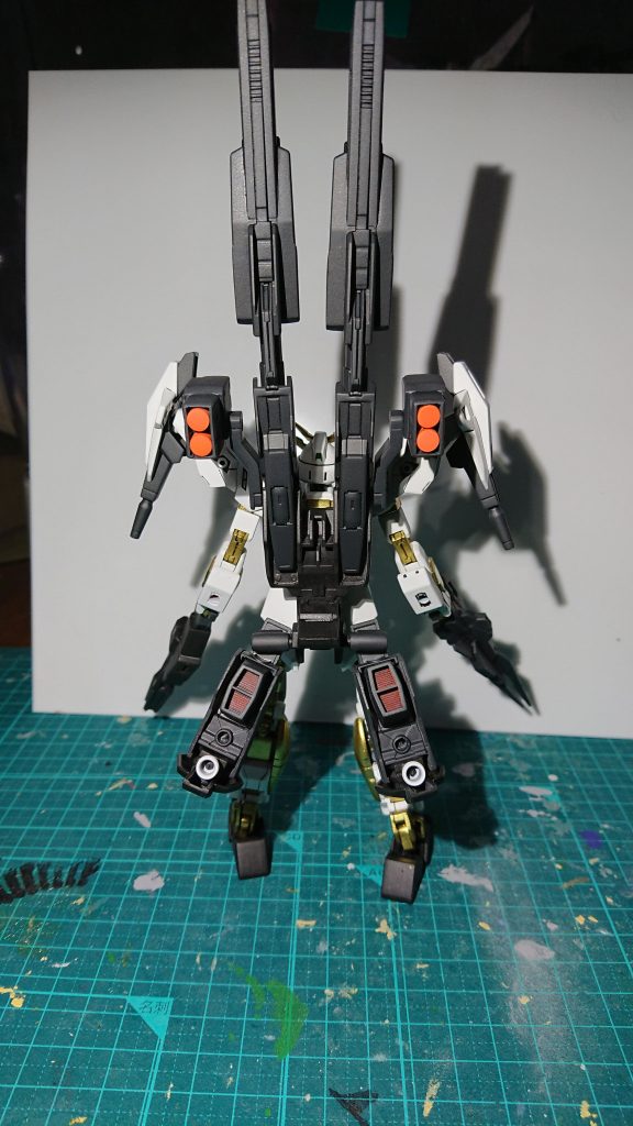 バーニア展開前
バズーカは切り離し見方に与えることもできる
自分で撃つ際はかがむか
自機をバズーカの斜線にあわせるかです