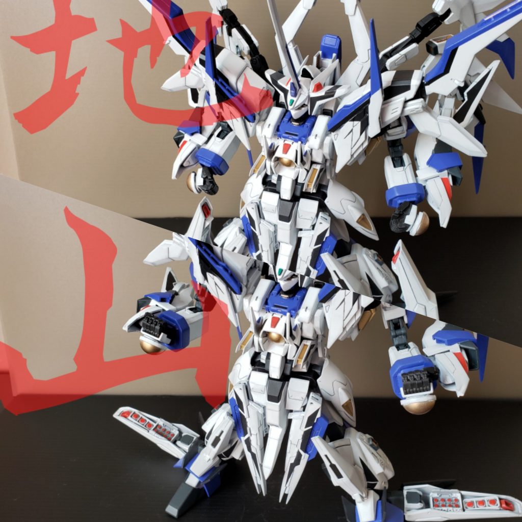 アトミッククエイク。地のディノディロスの地震で相手の足場を崩し、山のバーストンの核ミサイルを相手に打ち込むという合理的な技。こういう組み合わせはホント面白い。