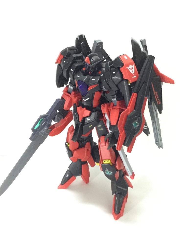 フル装備
GNソードを装備することでシルエットをエクシア似に寄せました。