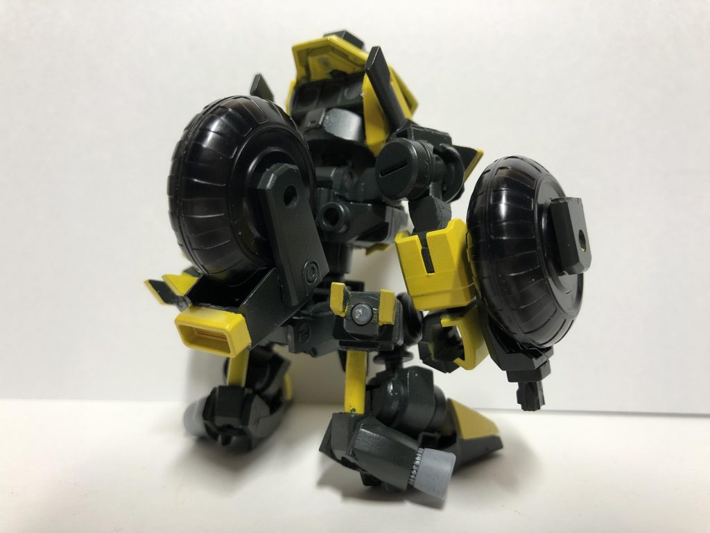 後ろから見たら…大体どういうギミックか察しがつきますね…
