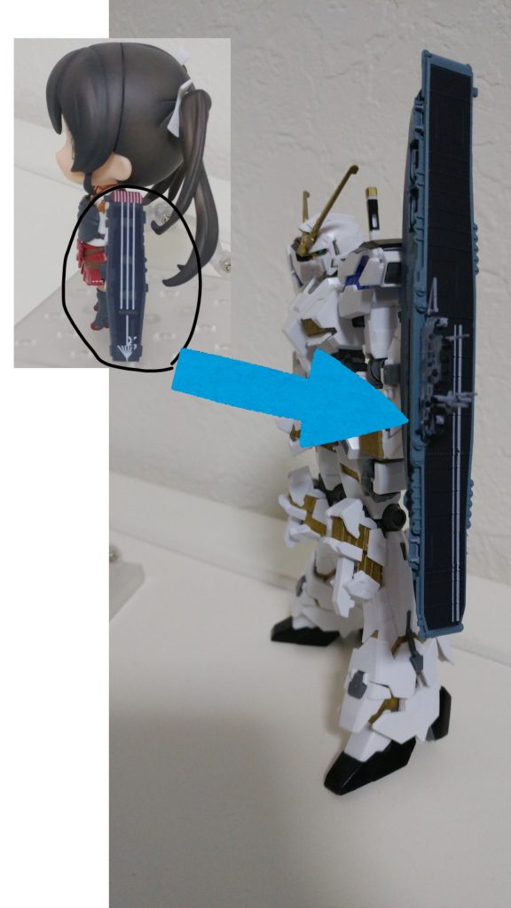 そして目玉は画像左上の空母艦娘のように、空母を装備❗
空母の艦船模型にポリキャップを接着し、シールドの支柱を取り付けたものです。