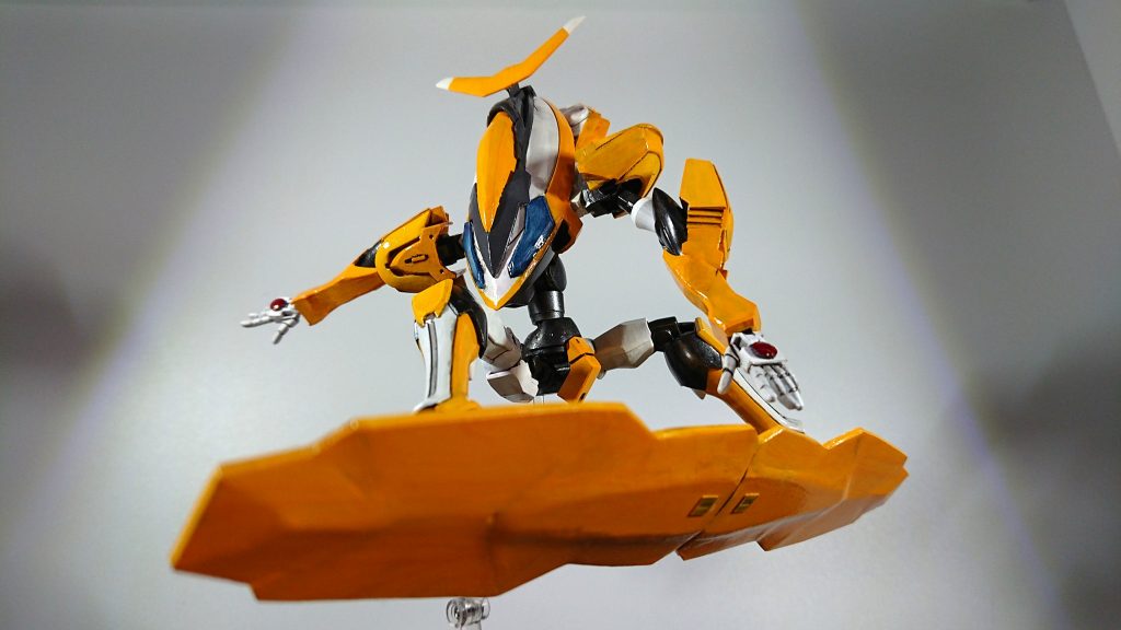 *・GNロングリフボード*
606用に調整されたリフボード。
パイロットのスタイルに合わせてあり、リフレクションフィルムの反射力が強い為、非常に扱い難い。