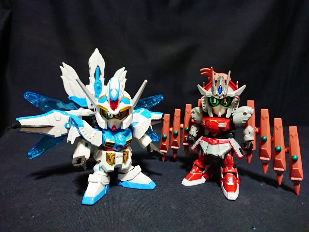 以前に制作した[諸葛瑾Gセルフ](https://gumpla.jp/sd/285254)は、Pパック状態では孔雀をモチーフとしています。
鳥型サポート機を取り入れたのは、同じ孫権ガードで制作した姉弟のパイロット同士で対になるようにしたかったのもあります。