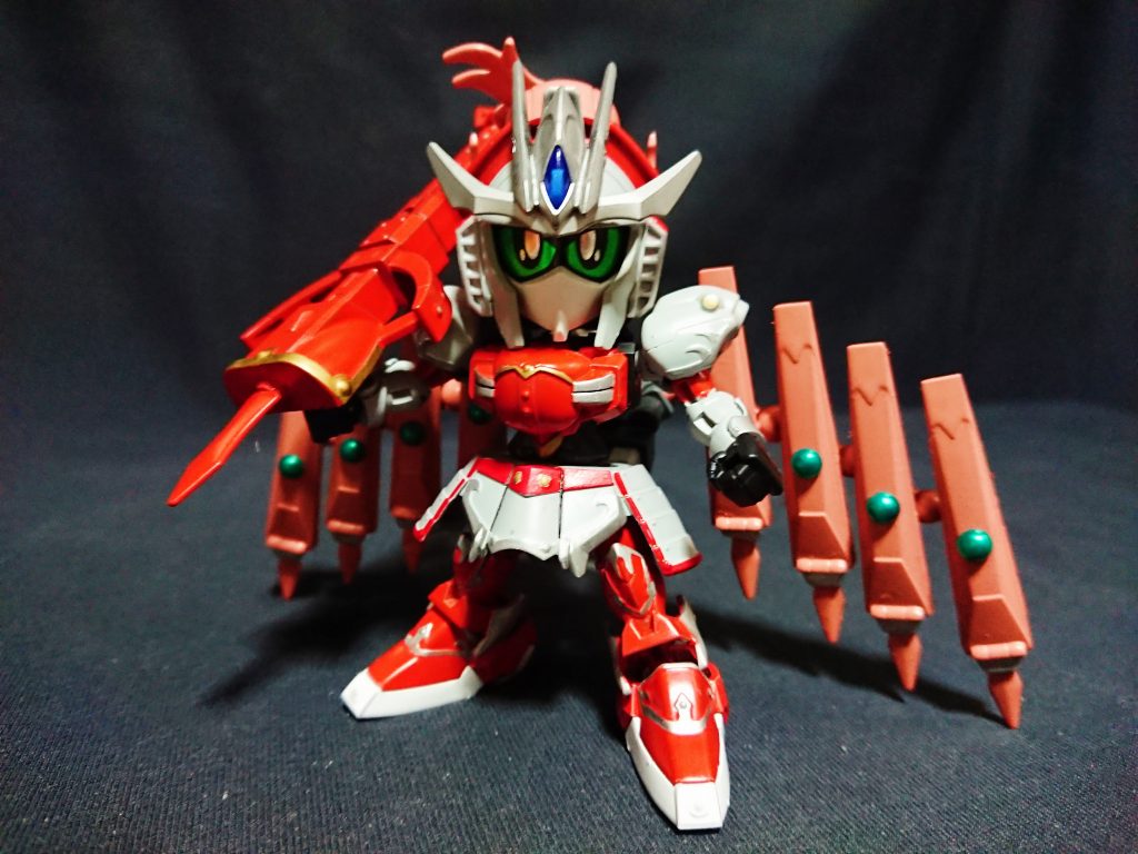 合体してフルドレスになります。
ガンダムウェポンズGレコ編の掲載作例、プランAを参考にした箇所もあります。
そのため全体的なバランスも考慮し、左腕の盾は取り付けませんでした。