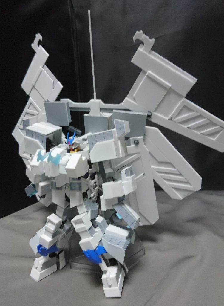 塗装前の状態です!
まさかプラ板でガンダムを一から作ることになるとは思っていませんでした(´・ω・`)