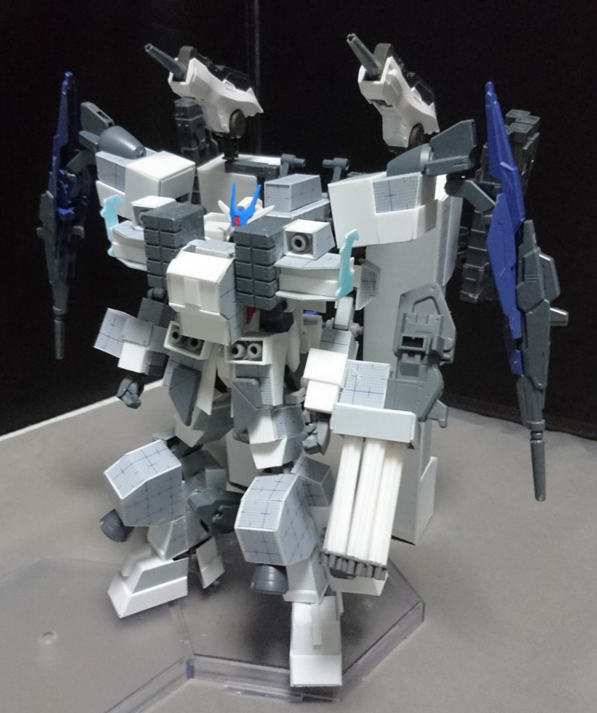 塗装前の状態です!
射撃特化ということで武装は多めにしています
右腕は写真を撮った後で改造して撮り忘れました(´・ω・`)