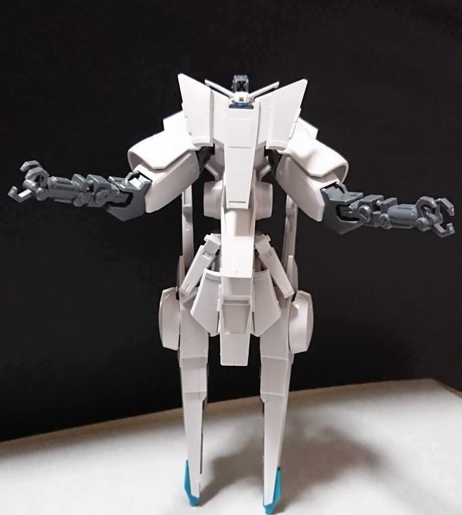 [機体名]リル・アイⅡ
(タイプ-N)

[追加武装]ビームキャノン×２、12連装ミサイルランチャー。

[総合スペック]1.0～13.0の内。
6.5と想定。


再度現れたリル・アイの姿。
複数のタイプが存在し、このリル・アイⅡは標準的な形態であり計160機が確認されている。