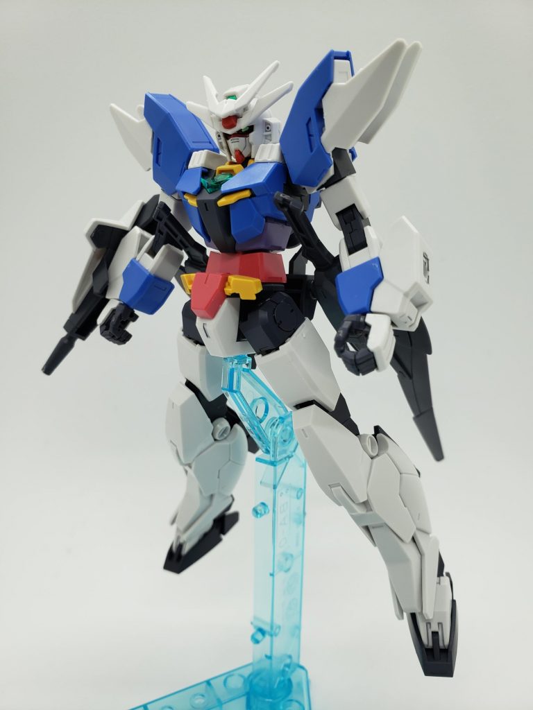 最初は拳が違ってました