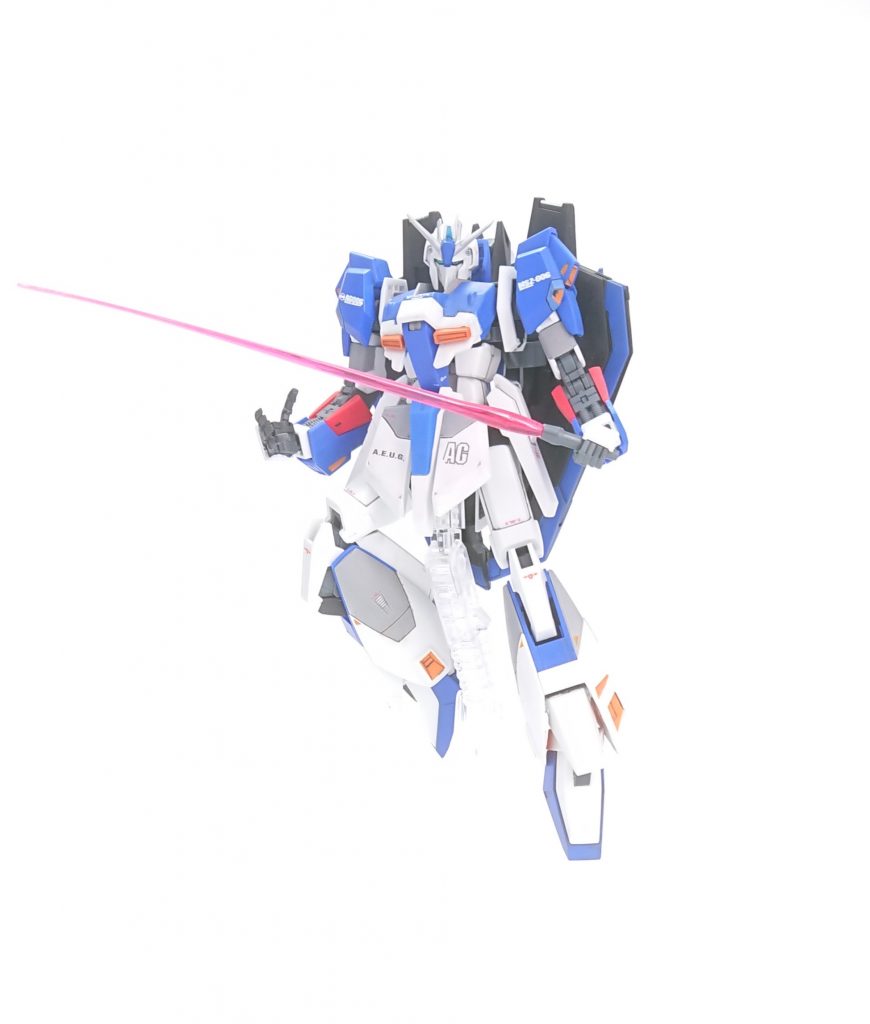 ビームサーベル持たせてみました
今回は武器を持たせてある手以外は「極め手」を仕様してます
ものすごくよかったのでお勧めします
MGのような指が全て可動する手と握り手が付いてます