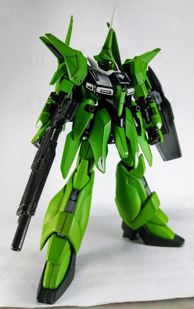 HGUC バウとHGUC リバウの余剰パーツを使用して製作した。バウ(袖付き仕様)です。
リバウ製作の練習とリバウの余剰パーツを使用したくて製作したものですが、お気に入りな出来となったので、投稿させて貰いました。