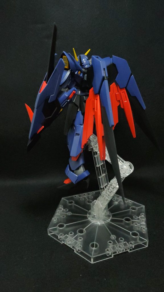 羽根の赤部分、色間違えた。笑