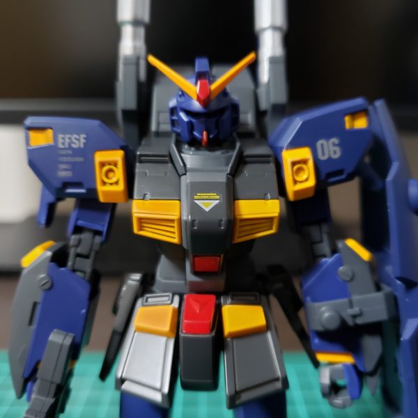 ガンダムマドロック(ティターンズカラー)