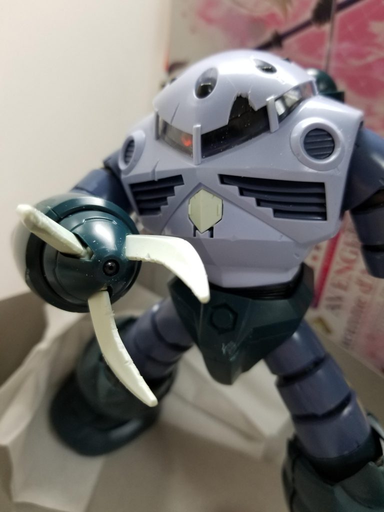 短時間でこんな感じになりました。次回投稿までにもっと壊しておきますがひとまずこんな感じになっていますね。顔の付近を少し壊すだけでカッコいい感じになりましたね（筆者の主観）。次回にはもっと壊れてると思うので皆さんも思う存分抉りましょう！
　次はもっと派手に破壊します。
　次回《ズゴック炎上》見てください！