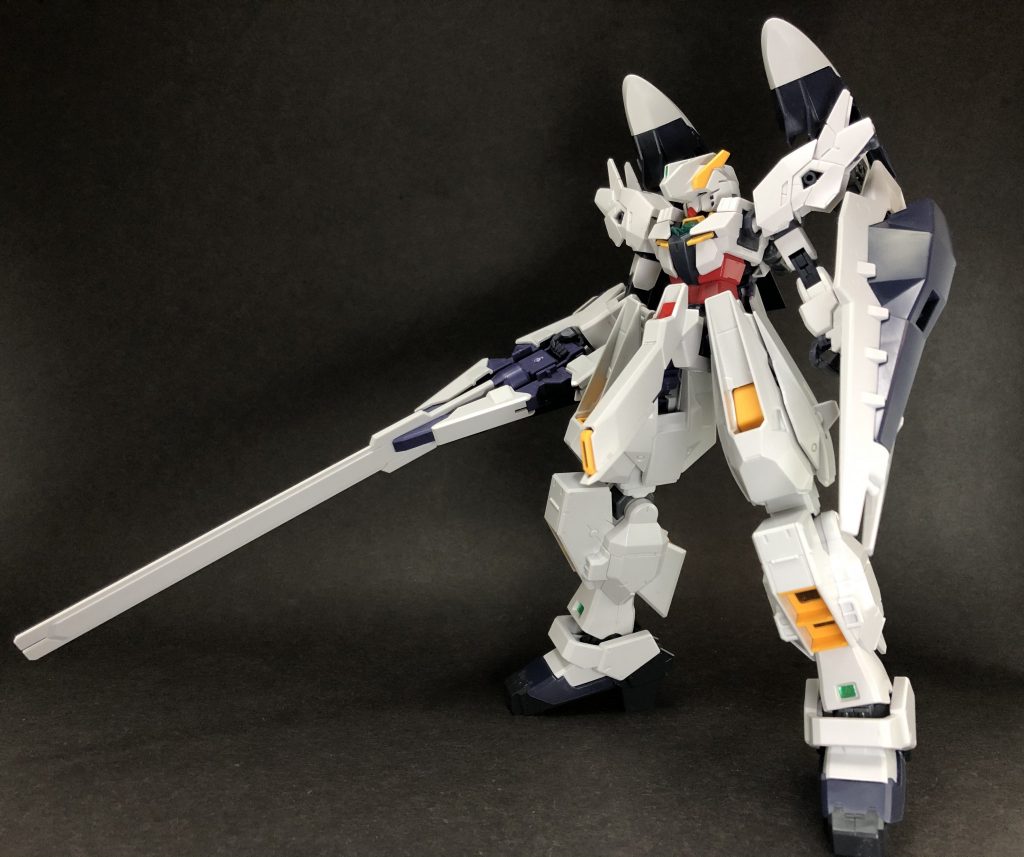 ウーンドウォート脚部にジョイントパーツを噛ませてヘイズル脚を装着!
ウーンドウォートの脚が装備できる脚部は全て装着できるので、マラサイやゼクアインやドーベンウルフやらの脚を接続してお好みのスタイルに換装できます。ビバ、TRANCE・Rシステム。