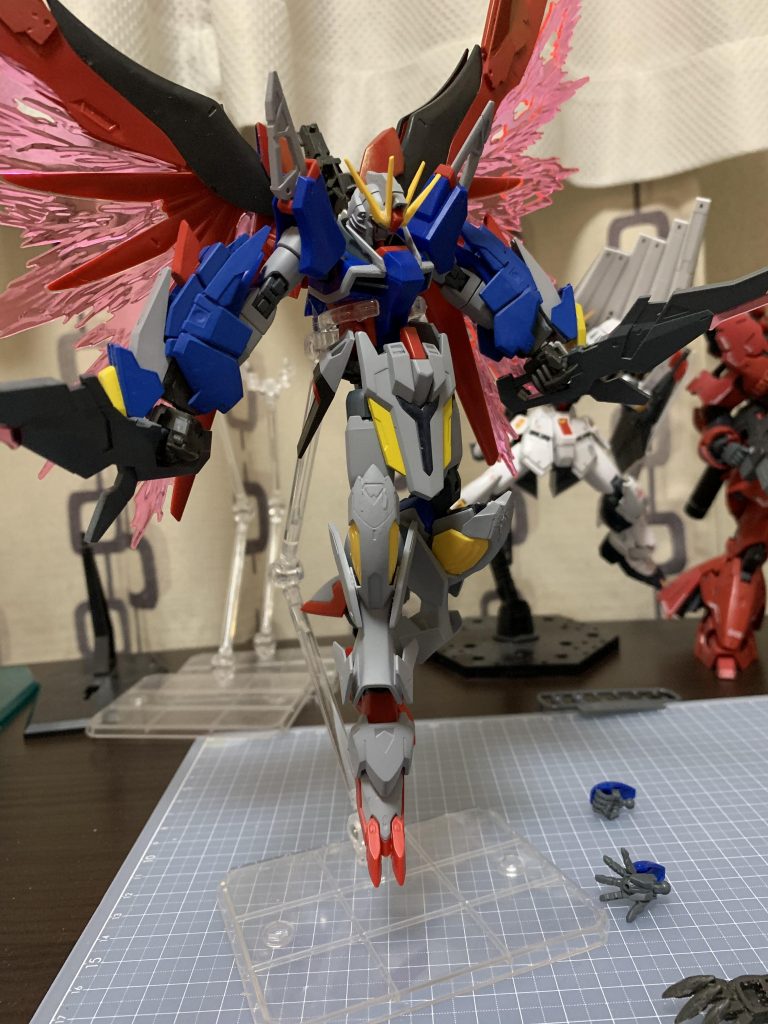 今までは素組みに部分塗装と墨入れ、トップコートくらいしかしたことなかったのでミキシングに塗装など初めてやってみたのですが凄く楽しかったです。
こいつもまだ改修出来る部分が多いので丁寧に手を入れていきたいです。
見ていただきありがとうございました。