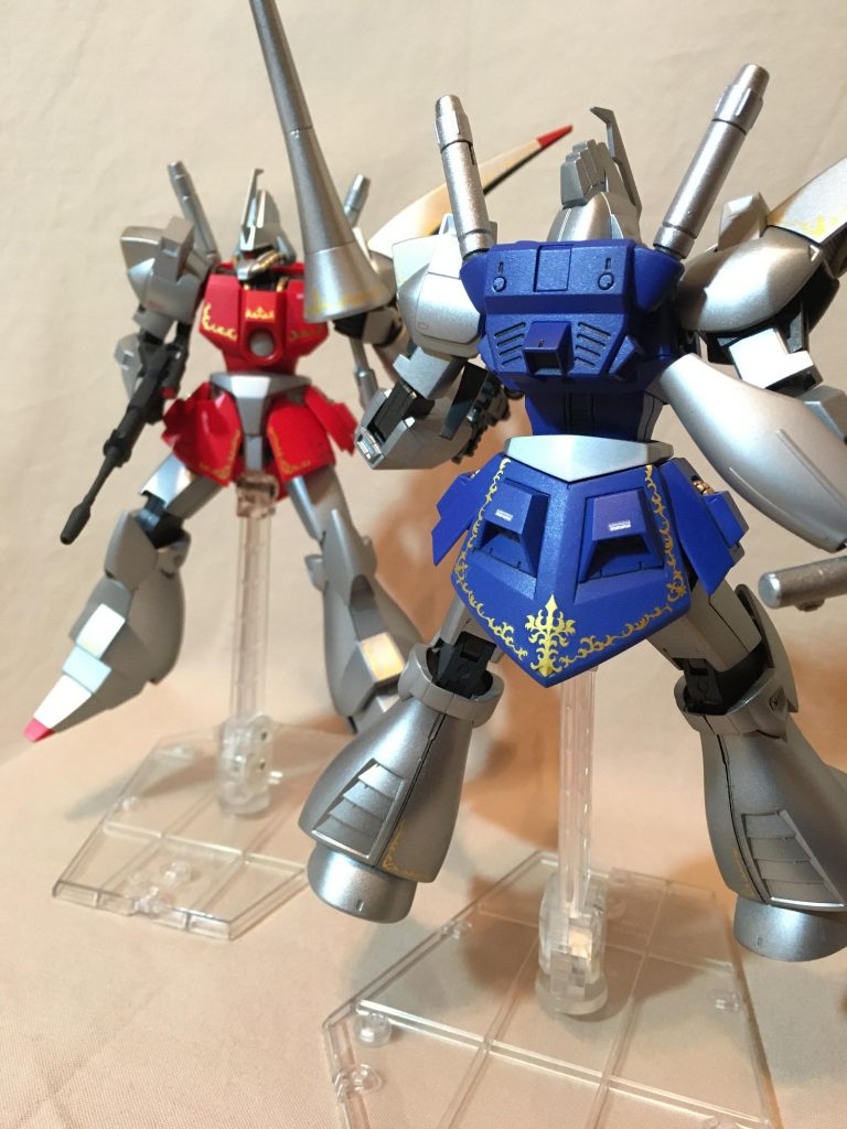 バックショットです。全体通してデカールが難しく、なるべく直線で貼れるよう節目で切って貼り付けました。緊張でしかなかったです。