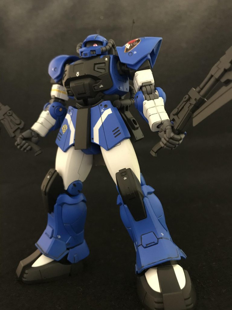 お気に入り武装。大型ヒートホーク。刃部の塗装を悩みましたが特に何もせず。発熱状態を塗装で再現するのは次回作でやろうと思います。