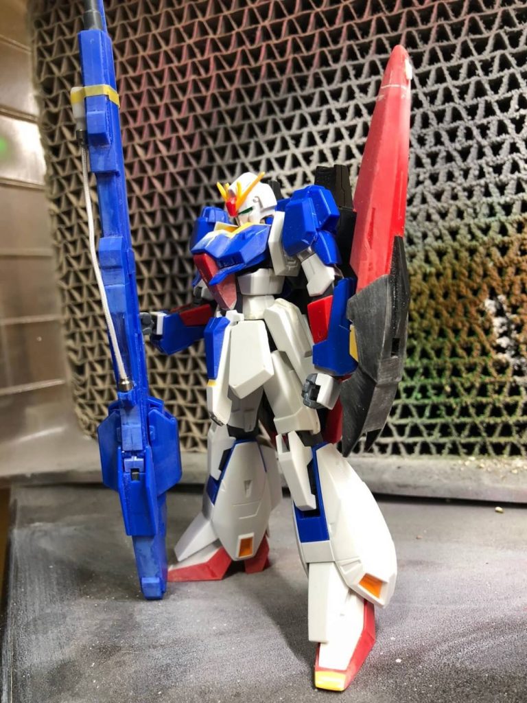 首、胸元、胴、つま先を延長してます。