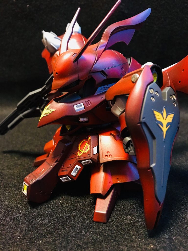 ナイチンゲール
こちらも簡単にスジボリをして、フル塗装
メタルパーツもすこし