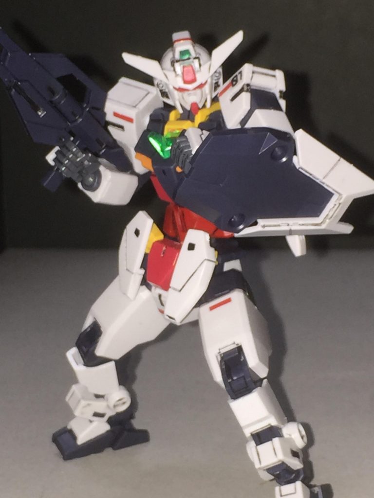 コアガンダムって意外とよく動くのでポーズがつけやすいですね