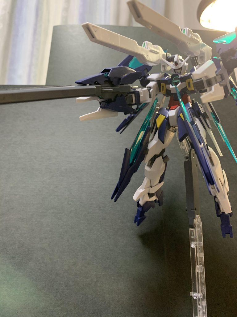 男子はみんな大好きフルバーストモード
GBNでのバトルで使用すれば、地形を大きく変えてしまうほどの威力を誇る
という設定です