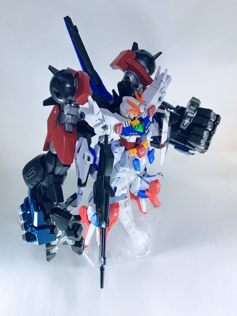 上からのアングル。
どのアングルから撮っても拳の存在感がハンパないですww