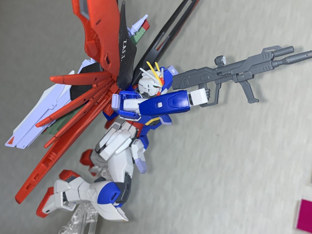 ビームライフルはインパルスの物を使用。