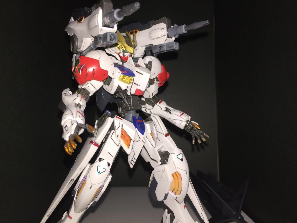 背部にキャノン装備