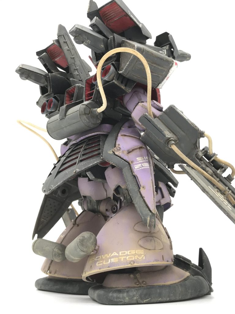 足はホバークラフトっぽく大型化してます