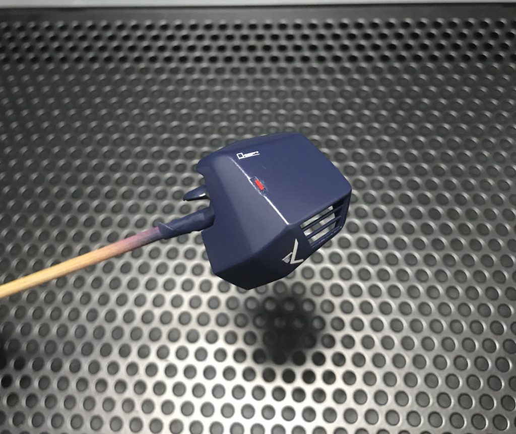 胸部
塗装、レッドポイント、デカールワーク