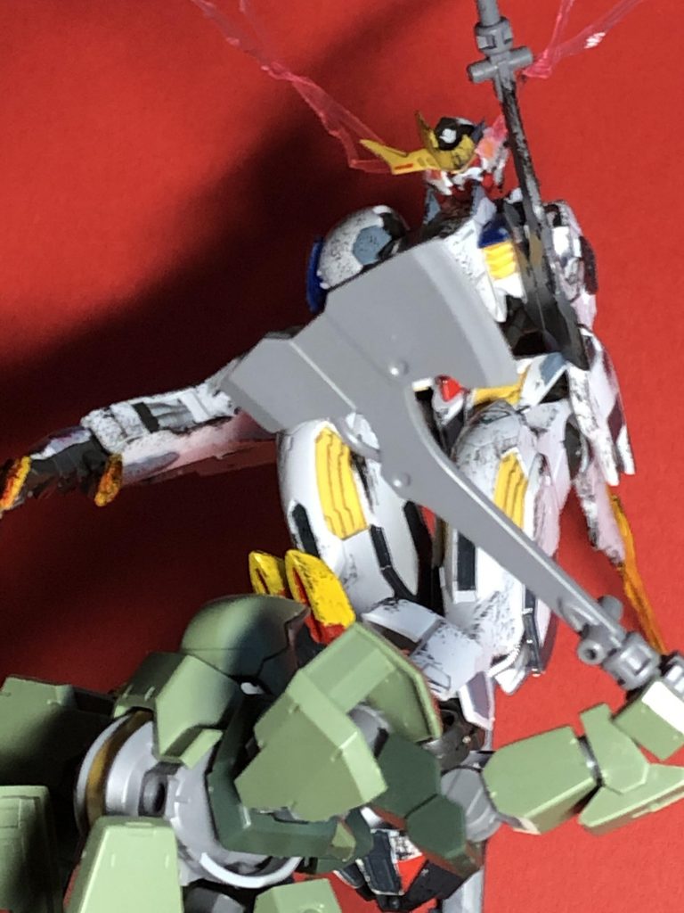 戦場で暴れまわるルプスレクス