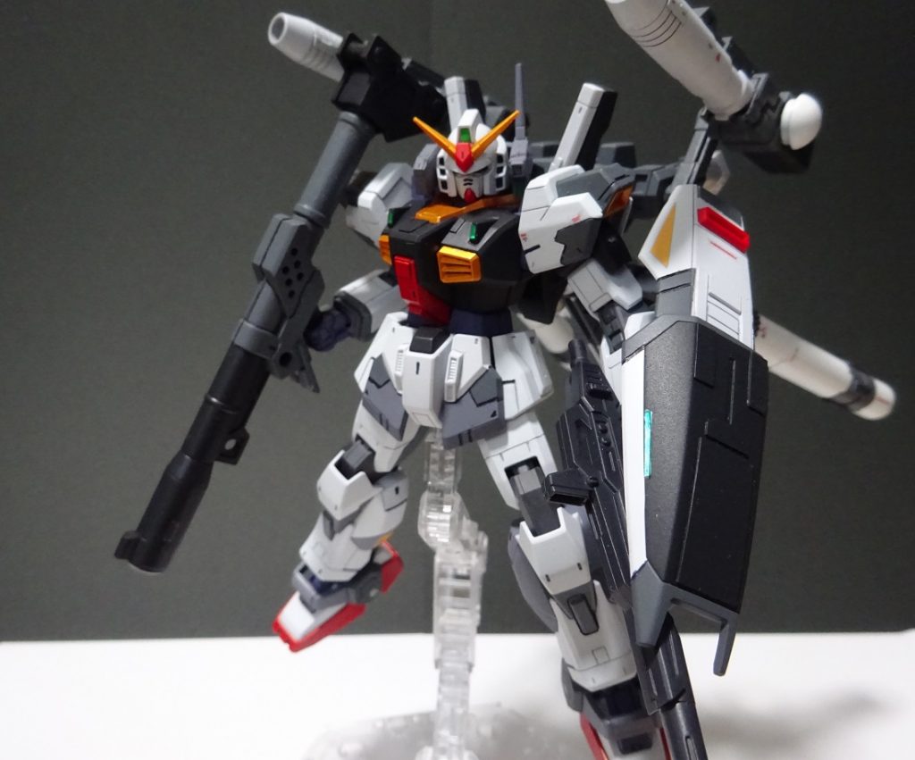 初めてのスジボリ、ビルドパーツで(本人的には)本格的な盛りつけとちょっと冒険した作品でもあります。
・・・そのおかげで昨年12月中旬着手でほぼ2か月と思いのほか時間がかかってしまいました。
ただ作成途中であれこれ考えるのもまた楽しく。
何とかの完成となりました~