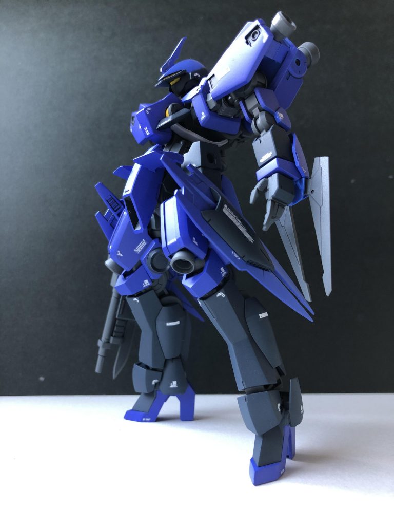 下から見上げるように撮るとめっちゃ決まります✨